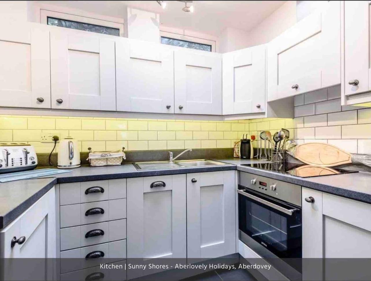 Sunny Shores Holiday home Aberdyfi